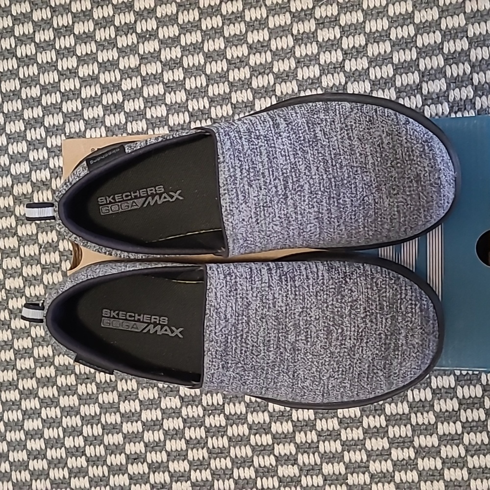 Skechers GO Walk Lite Slip-ons